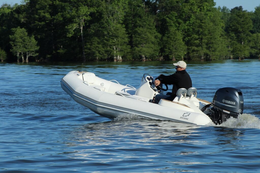 Zodiac Yachtline 400