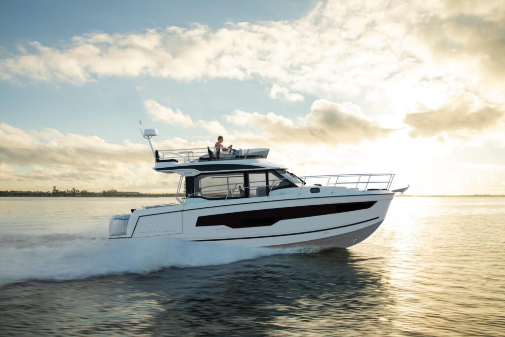 Jeanneau Merry Fisher 1095 Fly Serie 2